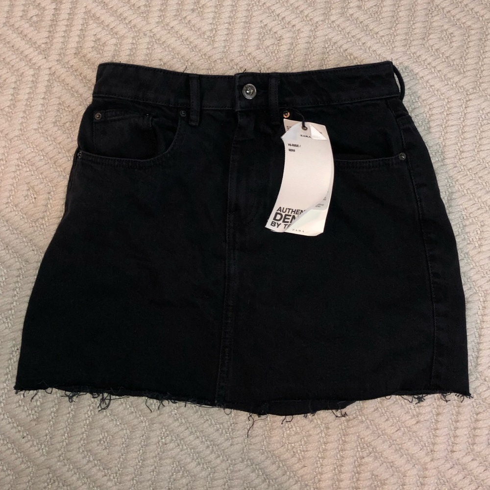 Zara high rise mini jean skirt, never worn